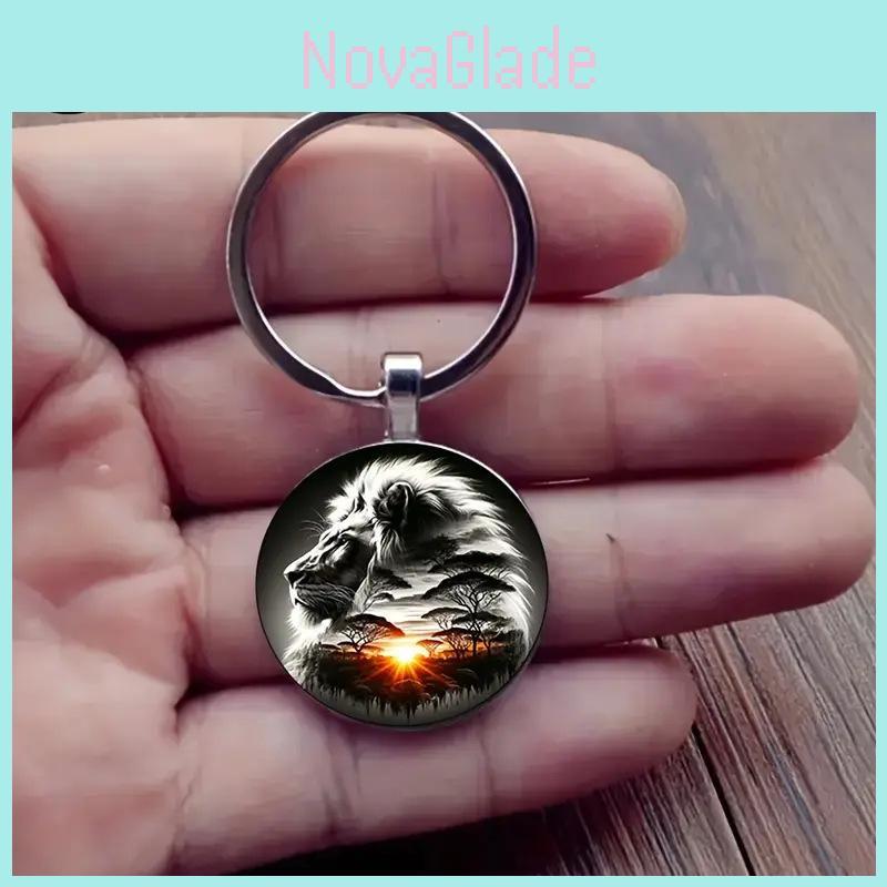 Lion Pattern Pendant Keychain With Silver Zinc Alloy For Gift Giving