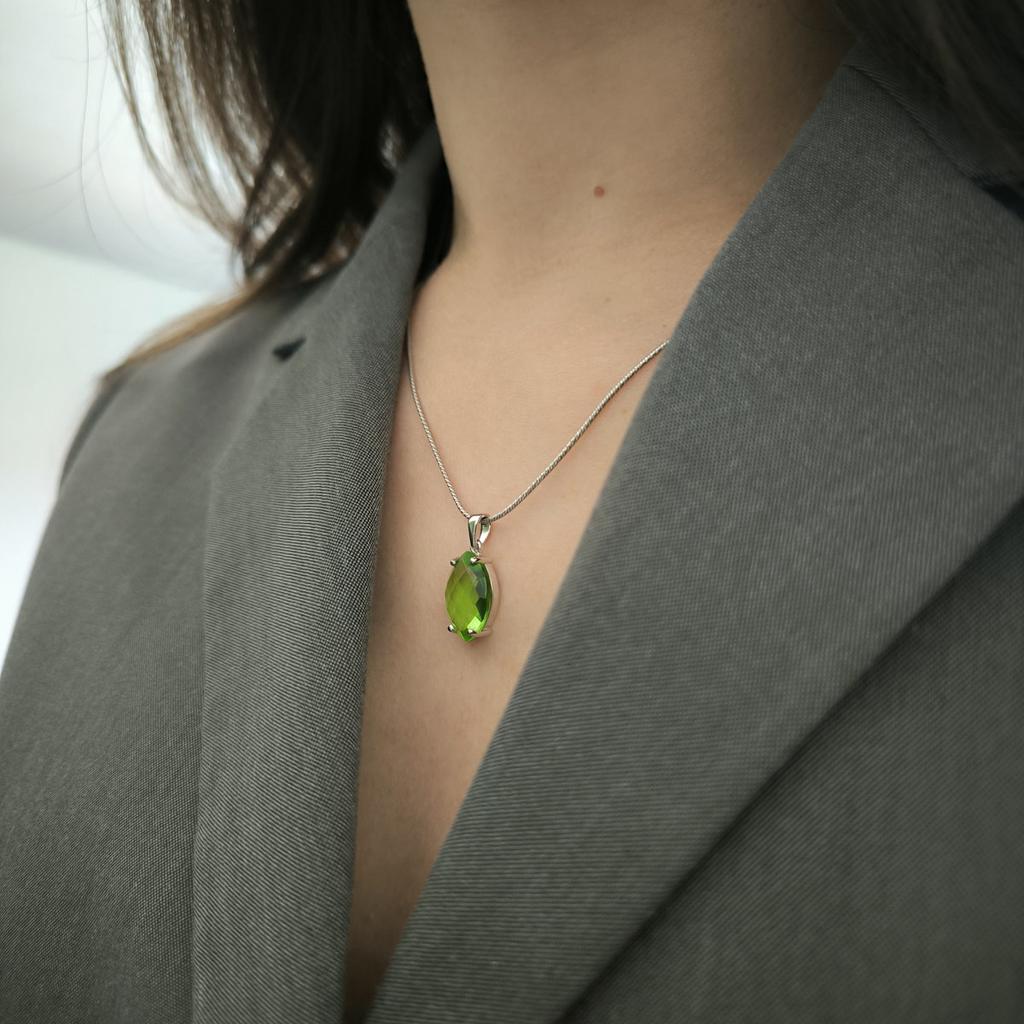 Серебряная подвеска с хризолітом 4.862ct (60002472)