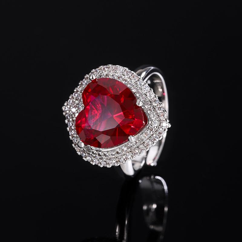 Jewelry Simulation Red Corundum Heart-Shaped Temperament Light Luxury Set 15 * 15-12 * 12-9 * 9