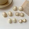 Franse Temperament Witte Geometrische Oorbellen Mode Dames Sieraden Accessoires 2025