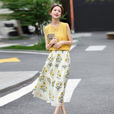 Summer Wear a Complete Set of Women's Casual Fashion Dress Rose Pink Knitted Sleeveless Vest Floral Skirt Set