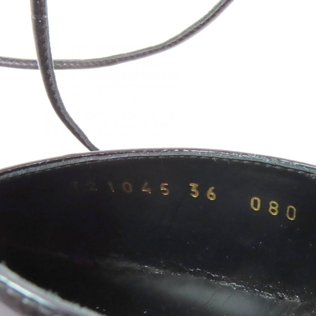 Scarpe col tacco GUCCI immacolate Punta stretta pelle verniciata nera Donna 36 721045 Usato