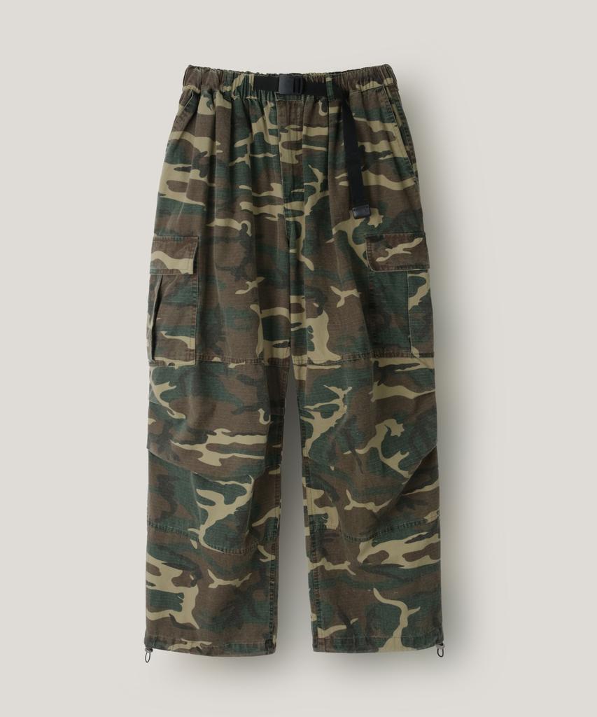 INDUST Belted Cargo Wide Parachute Pants_Khaki