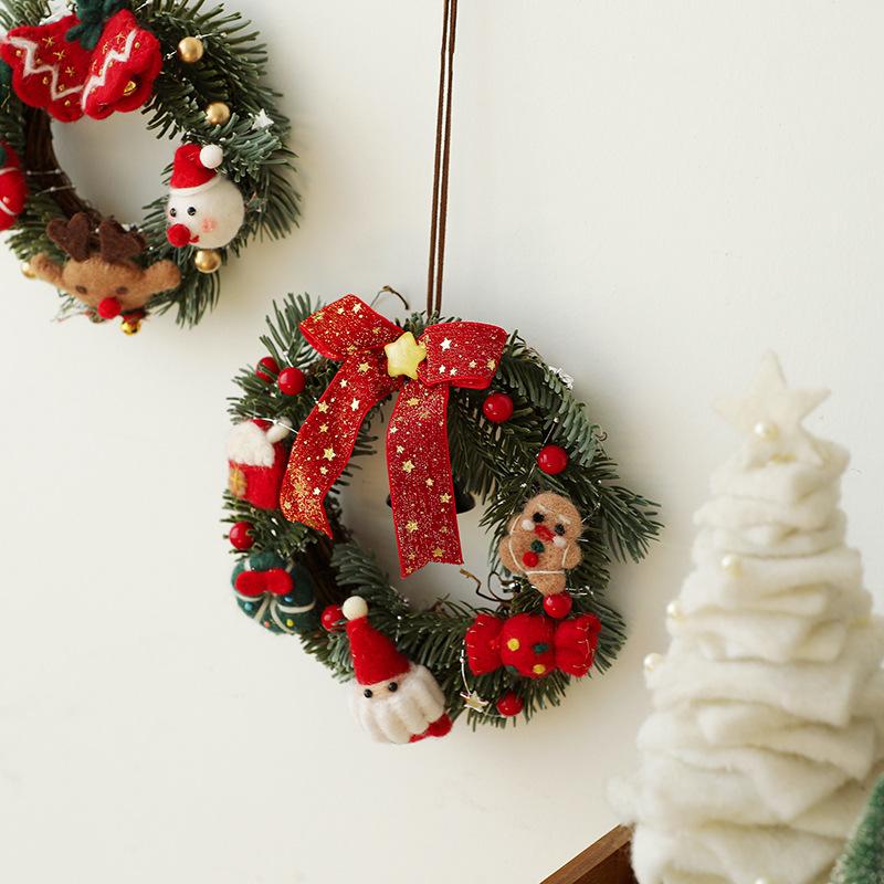 Christmas Garments Finished Christmas Decoration Wall Hanging Flower Art Door Hanging Decorations Pendant Scene Layout