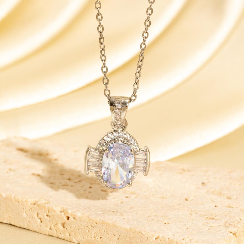 New Geometric Square Zircon Emerald Necklace Women Luxury Rhombus Pendant Elegant Long Sweater Chain Jewelry