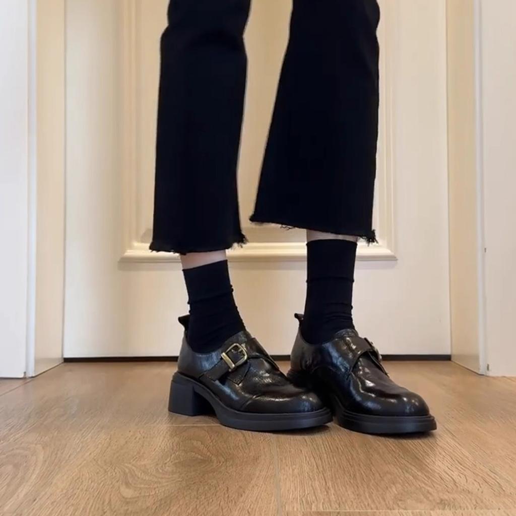 Sheepskin Version~ Retro Belt Buckle Deep Mouth Loafers Women's Simple Commuting Thick Heel One Pedal British Style Small Leather Shoes