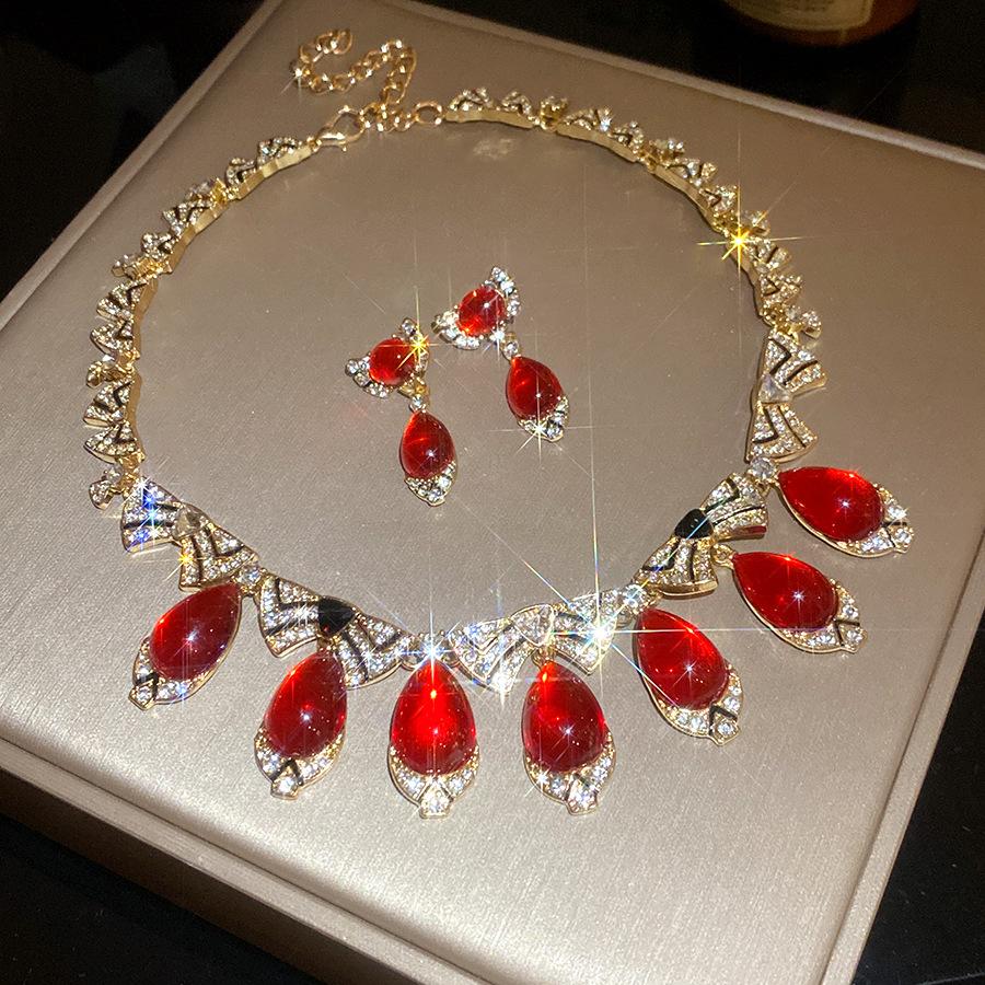 

Diamond bow, water drop earrings, necklace set, European and American retro fashion collarbone chain, light luxury high-end necklace accessories