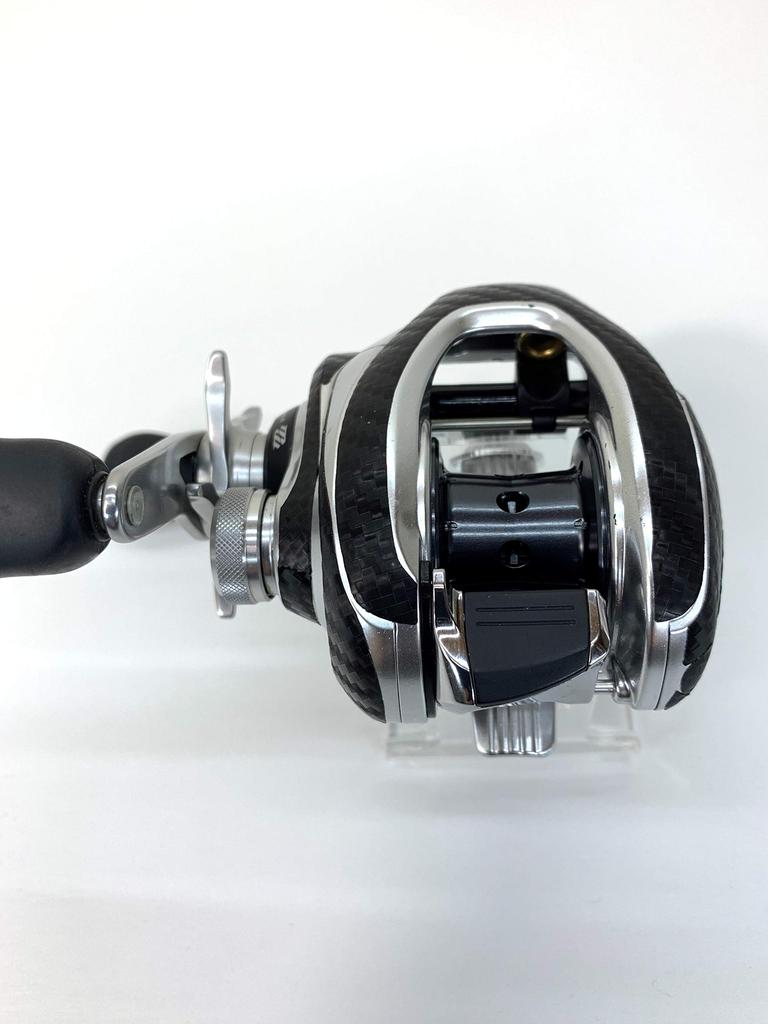 CUSTOM YOROI Custom Decal for 13 Metanium and 16 Metanium MGL Baitcasting Scratch Protection SEAT.JP Reels, (Black, Left-Handed)