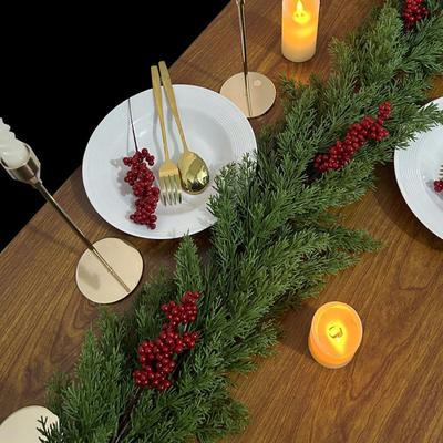 Simulierte künstliche Grünpflanzen wie Kiefer, Zypresse und Rattan, Weihnachts-Heim-Esstisch-Grünpflanzen-Dekoornamente