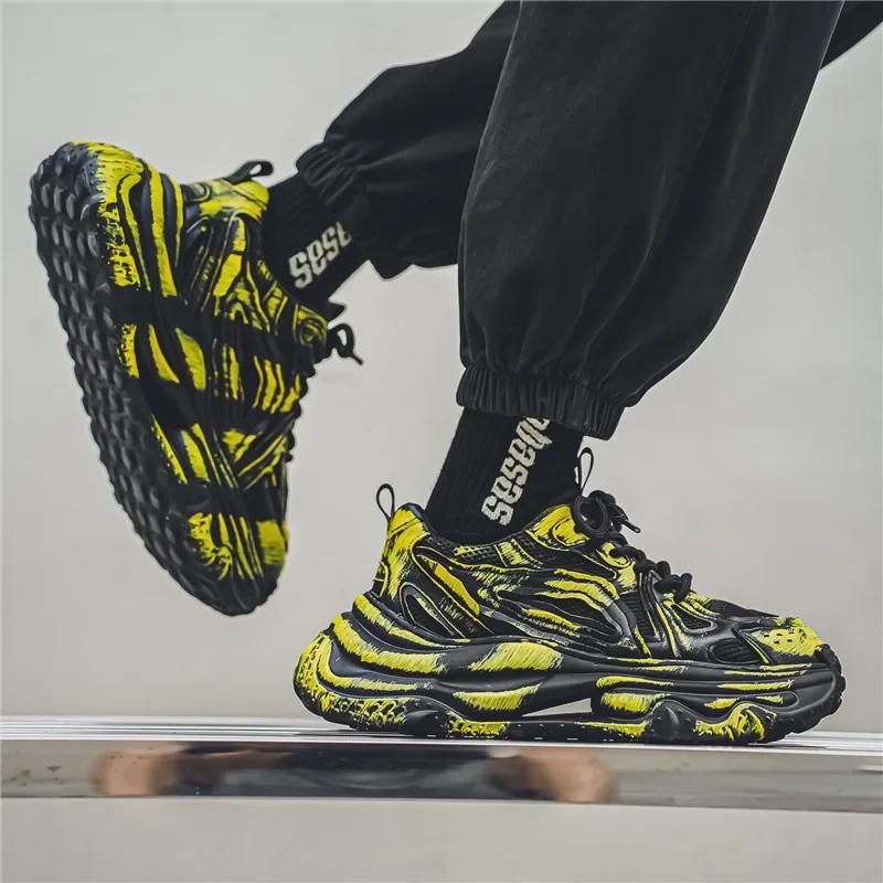 Thick-Soled Men's Height-Boosting Dad Sneakers, Trendy Street Style Casual Sports Shoes for Spring and Autumn.