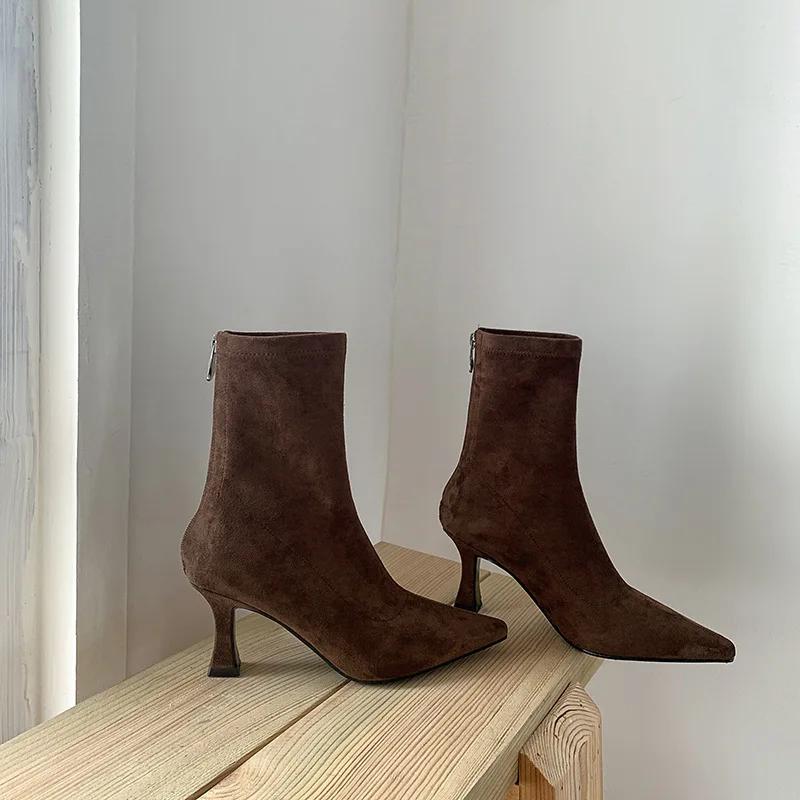 Fashion Designer Vintage Women 2025 Boots Fashion Square Low Heel Shoes Concise Slim Long Botas De Mujer