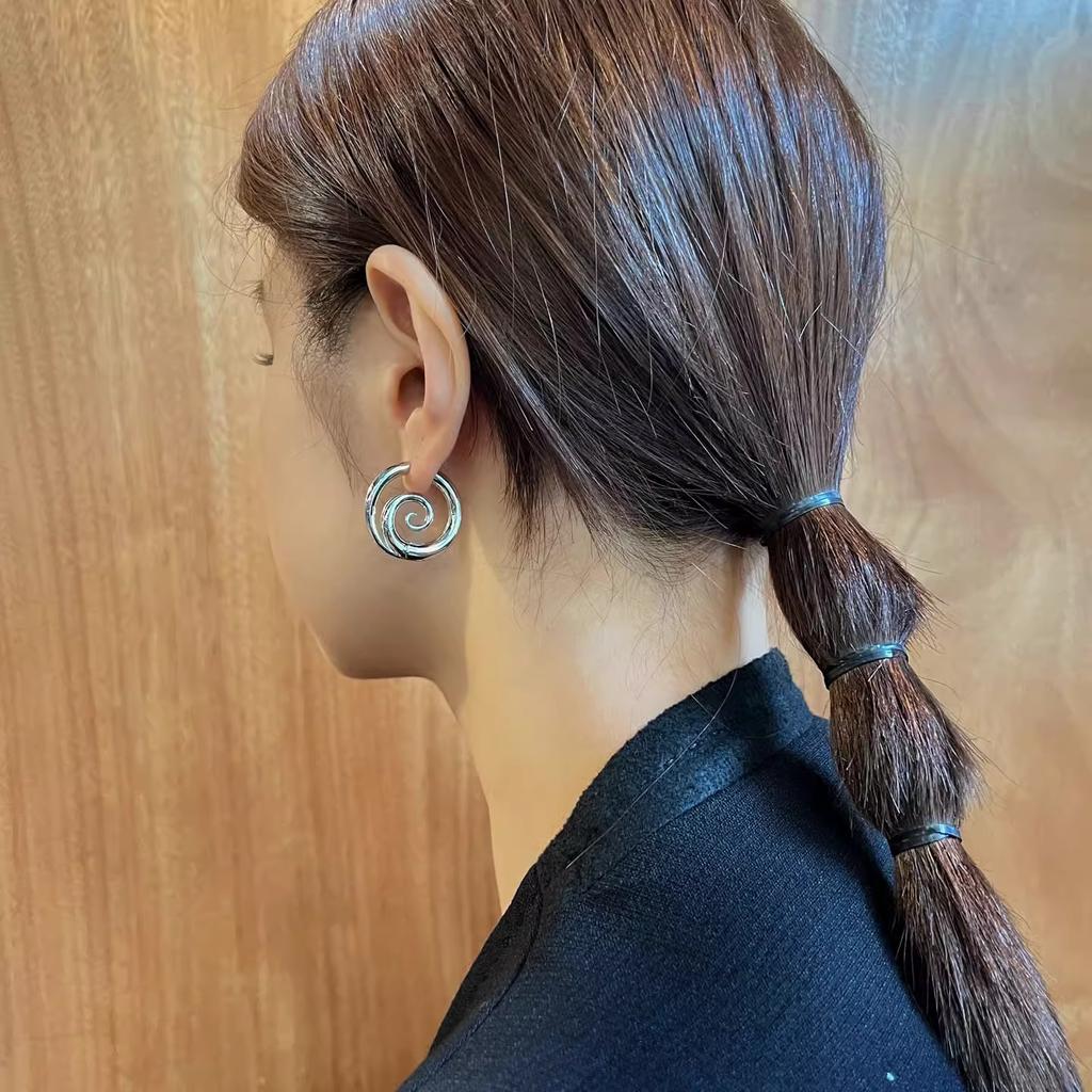 Ins Wind Minimalist Glossy Spiral Circle Earrings Fashion Snail Shape Geometric Design Sense Earrings Female Elegant Accessories Classic Jewelry