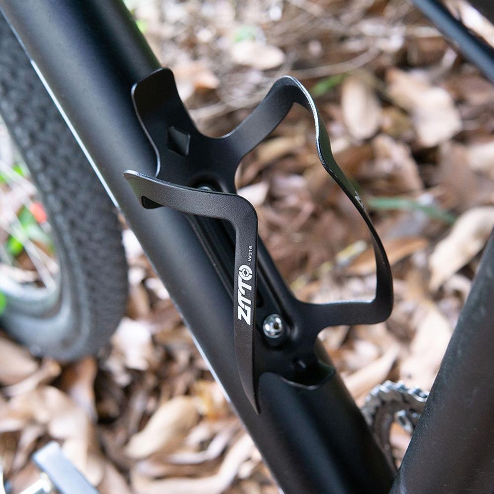 MTB Bicycle Water Bottle Cage Aluminum Alloy Cycling Bottle Holder Wear-Resistant Ultralight Bike Bottle Cage for Outdoor Sport