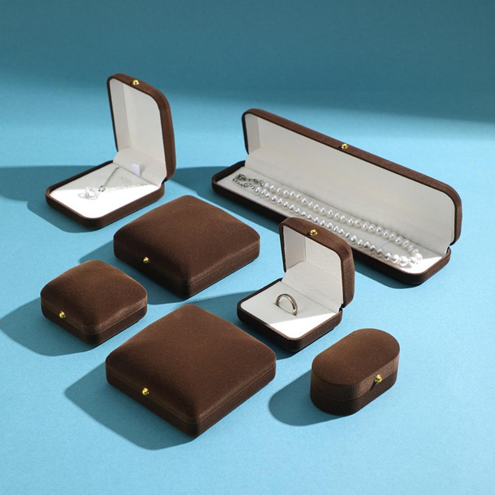 Earrings Storage Case Red Velvet Velvet Jewelry Box Golden Clasp Flip-Top Timeless Jewel Organizer For Rings For Vanity Jewelry