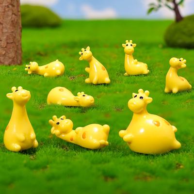 Micro-landscape Decorative Items, Giraffe Simulation Car Home Desktop Resin Craft Decorative Small Ornaments