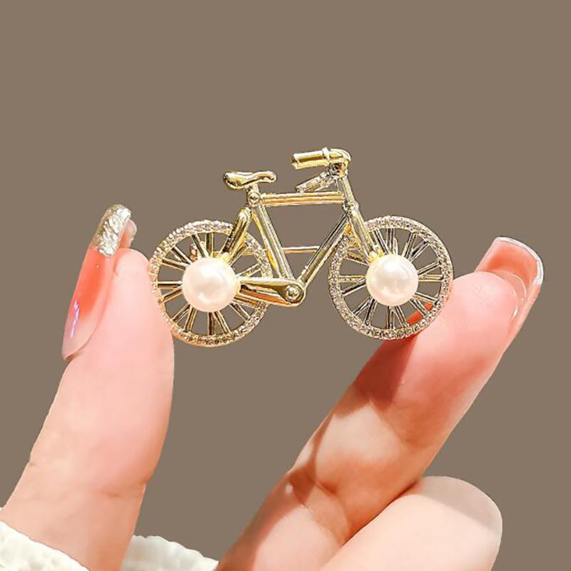 Personality Bicycle Shape Brooch  Leisure Cycling Sports Jewelry