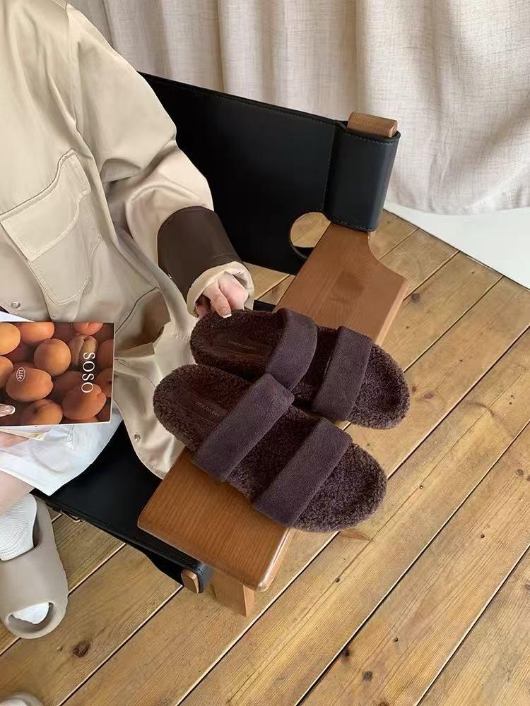 Cowhide Version~ One-word with Fluffy Slippers for Women To Wear 2025 Autumn Retro Evening Breeze Thick-bottomed Versatile Lamb Wool Mop