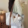 New Retro Large Capacity Tote Bag for Women Fashion Simple Fresh Texture Shoulder Underarm Bag for Daily Work Commute Bag
