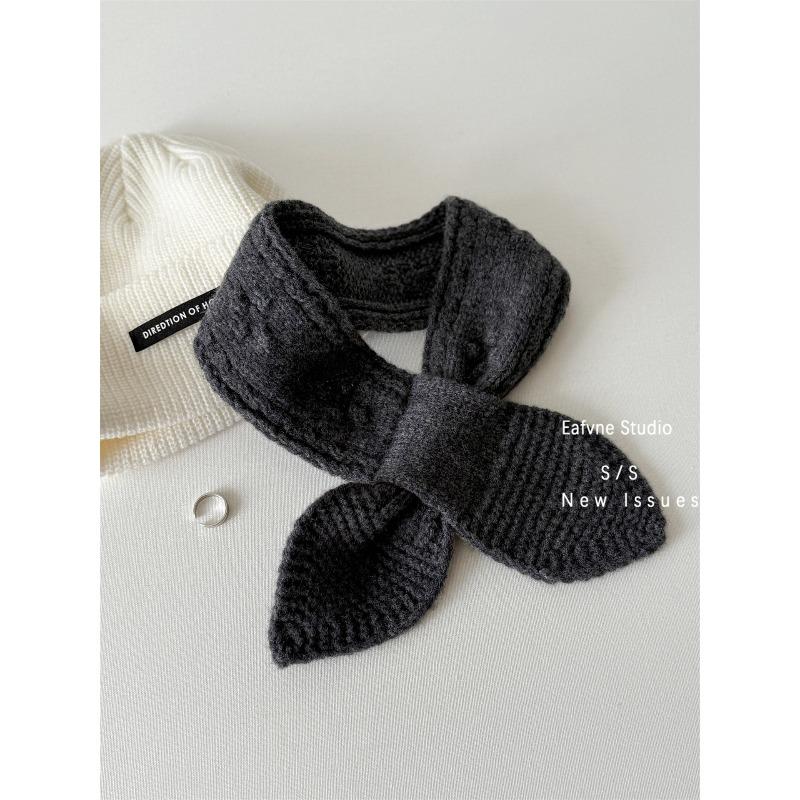 Soft and Waxy Jacquard Short Knitted Parent Child Neck Protection Cross Small Scarf and Scarf To Keep Warm In Autumn and Winter