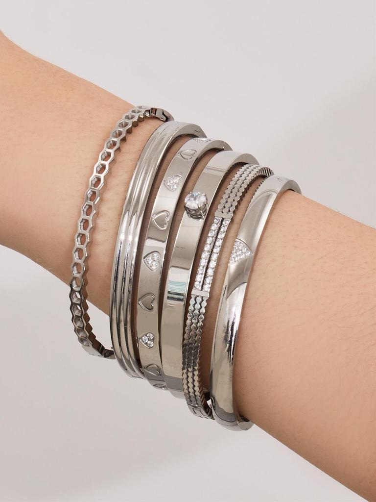Sada geometrických zirkonových náramků pozlacená 18K zlatem - Lehký luxus a elegantní design