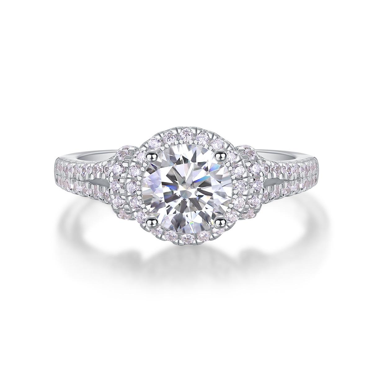 Silver Moissanite