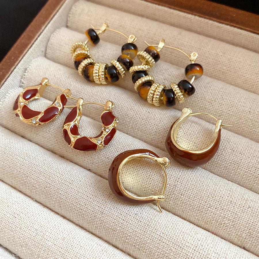 

Diamond resin drip geometric ear buckle six-piece set retro court style earrings light luxury high-end earrings design sense