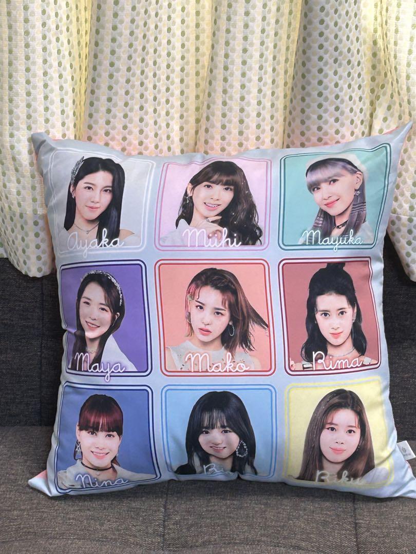 

[USED] NiziU member cushion