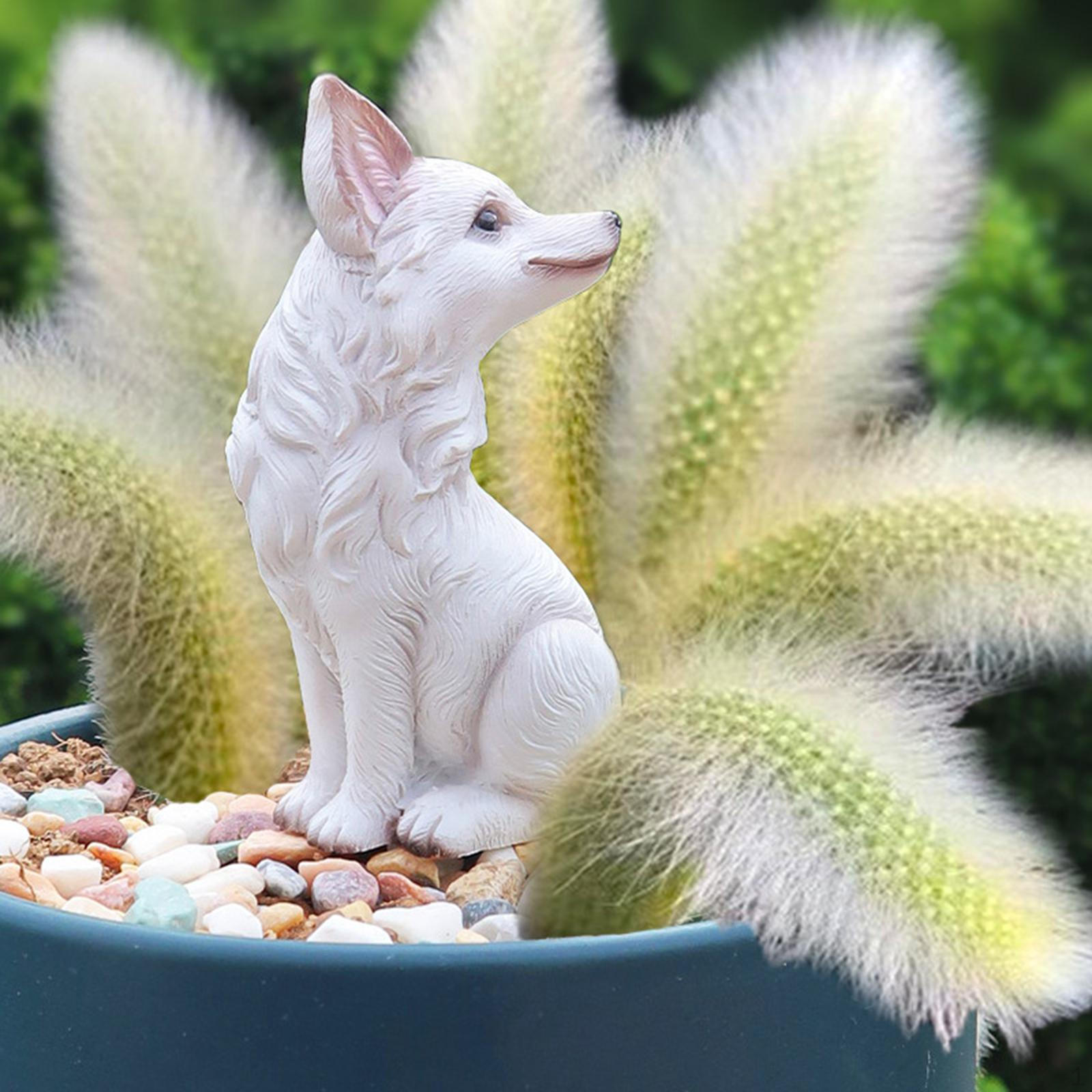 

Фігурка для декору саду та патіо Looking Back White