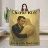 Charlie Kirk Han är med Gud Nu Supermjuk Plyschfilt för Flickor Mysigt Flanellpläd för Sovrum eller Soffa