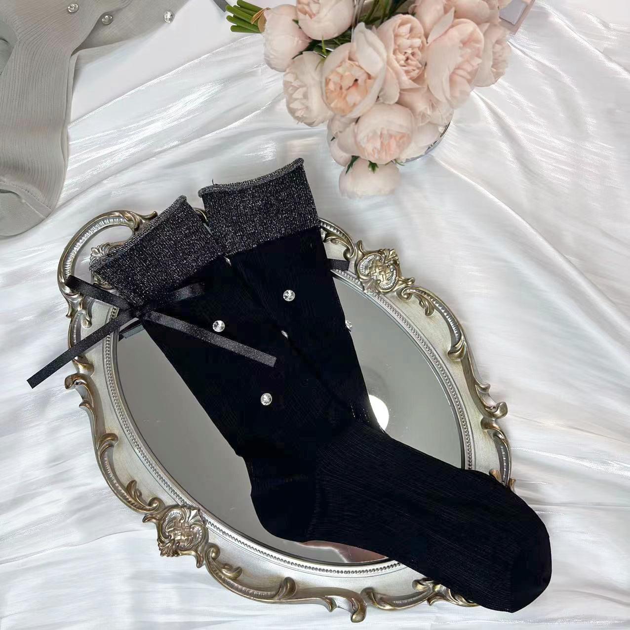 

Женские носки до середины икры с бантиком из страз и серебряной нитью One Size