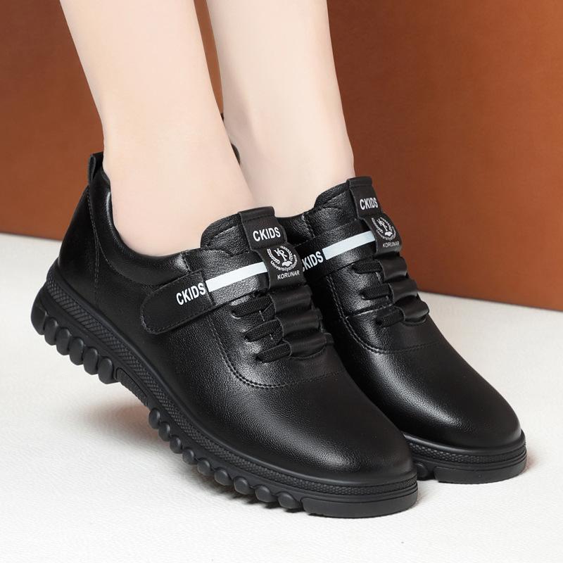 Fashion Spring New Women Fashion Casual Shoes Comfortable Mothers Popular Low Heeled Famous Brand Leather Shoes Luxury Goods Women Shoe