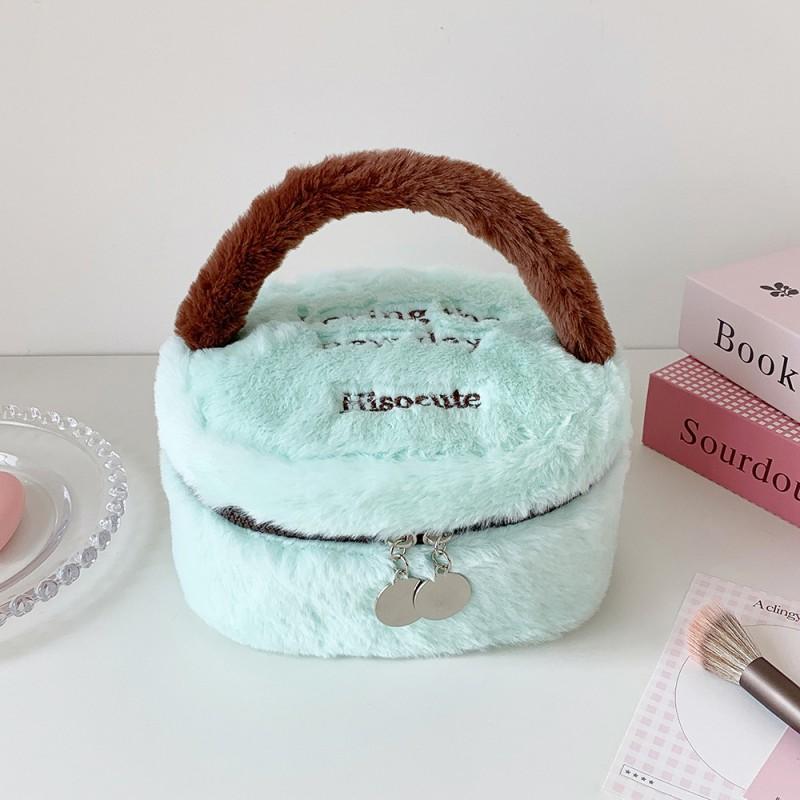 Women Makeup Bags Cosmetic Pouch Plush Cosmetic Bags Travel Storage Bags Cute Toiletry Bag Kawaii Storage Pouch
