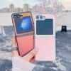 KEYSION Custodia per telefono colorata con gradiente laser alla moda per Samsung Z Flip 6 5 5G Cover posteriore antiurto in TPU+PC per Galaxy Z Flip 7 FE