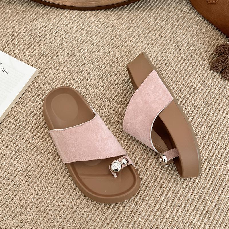 Niche Metal Toe Slippers Women's Summer Wear 2025 New French Flat Sandals Beach Sandals Women