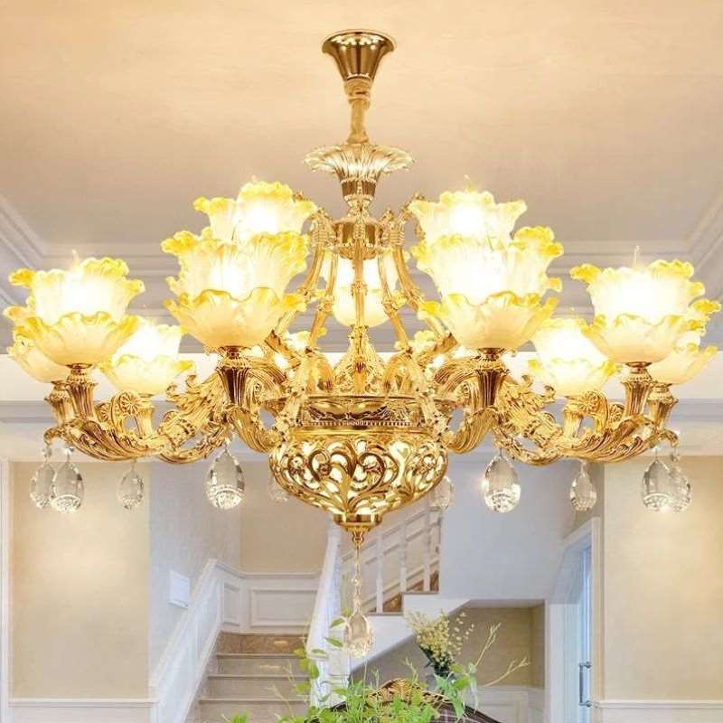 Candelabre europene Vila de lux Candelabru camera de zi Atmosfera simpla Dormitor Lumanare Lampa de cristal Lumini calde pentru restaurant