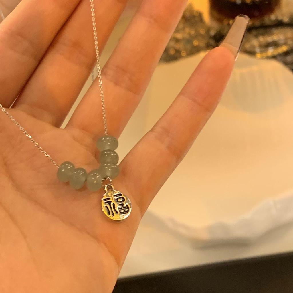 Elegant Jade Peace Buckle Necklace: Trendy Niche High-End Chinese Style Clavicle Chain for Women