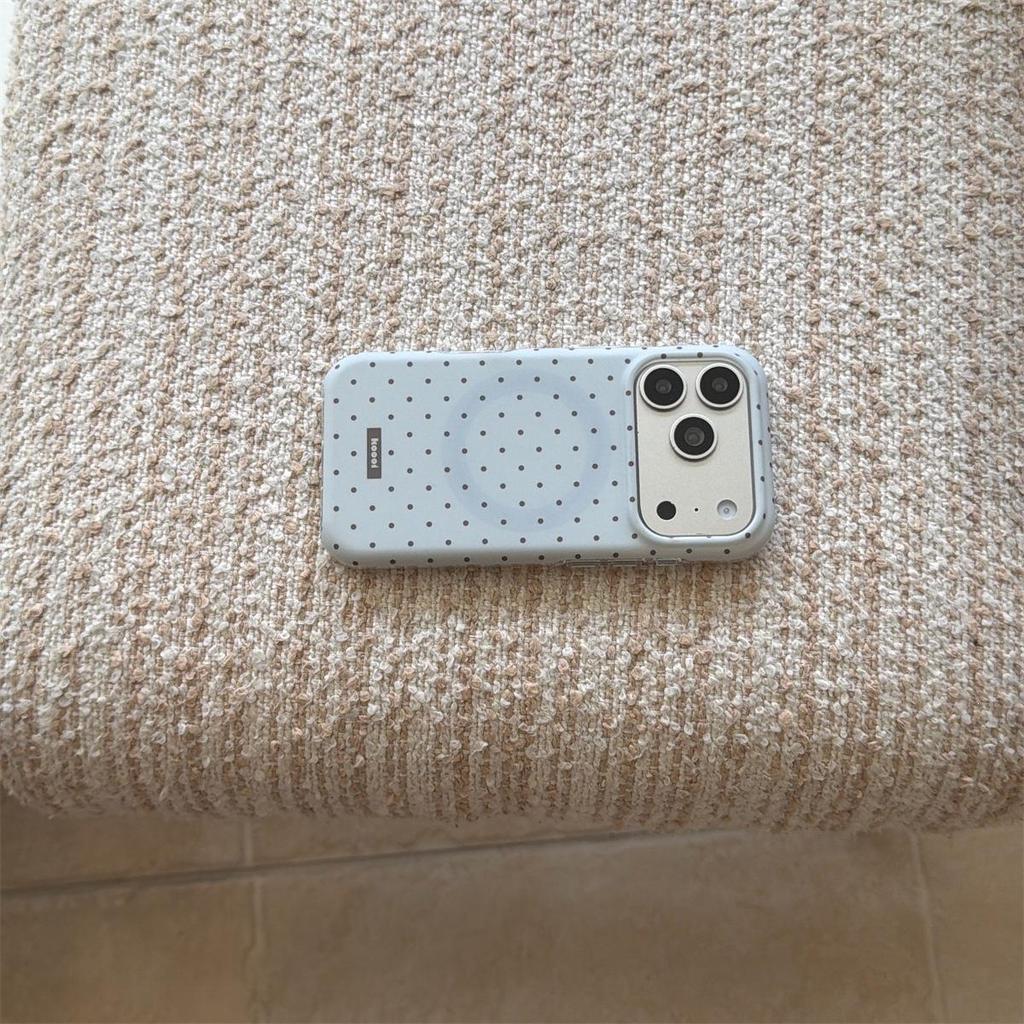 Magnetic Powder Blue & White Polka Dot iPhone 14/13 Compatible ProMax Case with Round Edges