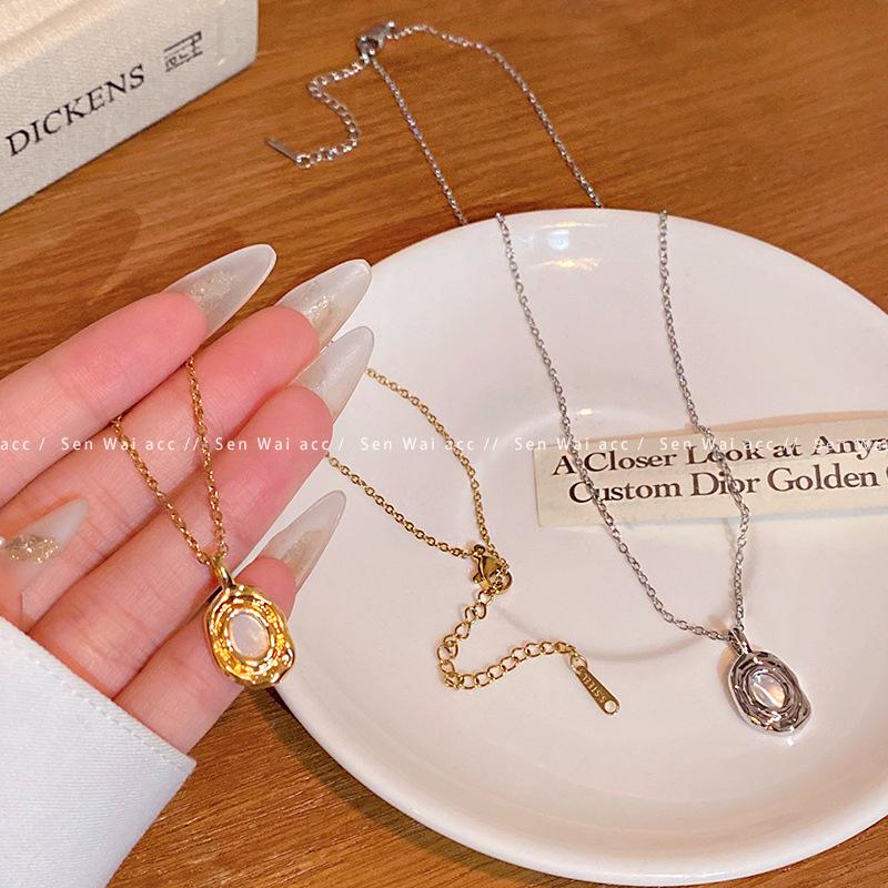 Simple Oval Irregular Fritillary Titanium Steel Necklace Women's French Premium Clavicle Chain Fashion Accessories