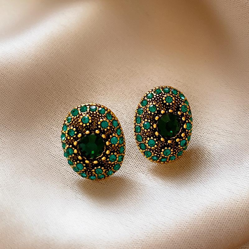 2024 New Arrival Vintage Light Luxury Green Crystal Oval Geometric Stud Earrings for Women Fashion Simple Metal Jewelry Gifts
