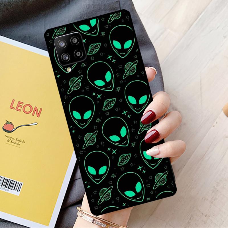 Cartoon Alien For Samsung Galaxy A05 A06 A56 A36 A26 A16 A22 A32 A52 A54 A34 A14 A55 A15 A53 A33 A35 Case