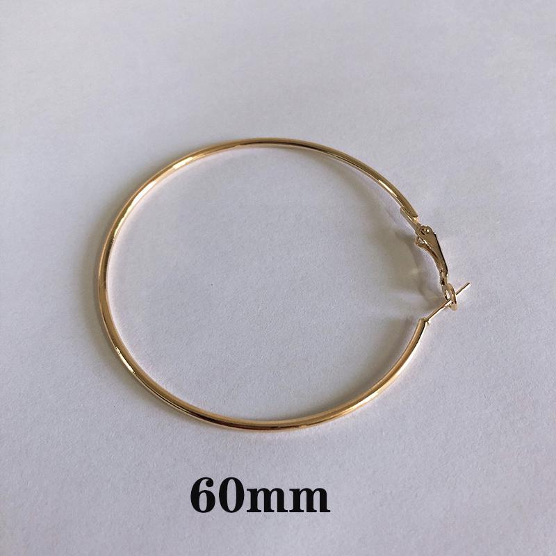 Minimalist, Individualistic, Exaggerated Large Circle Earrings, Women'S Fashionable Large Circle Earrings With Temperament
