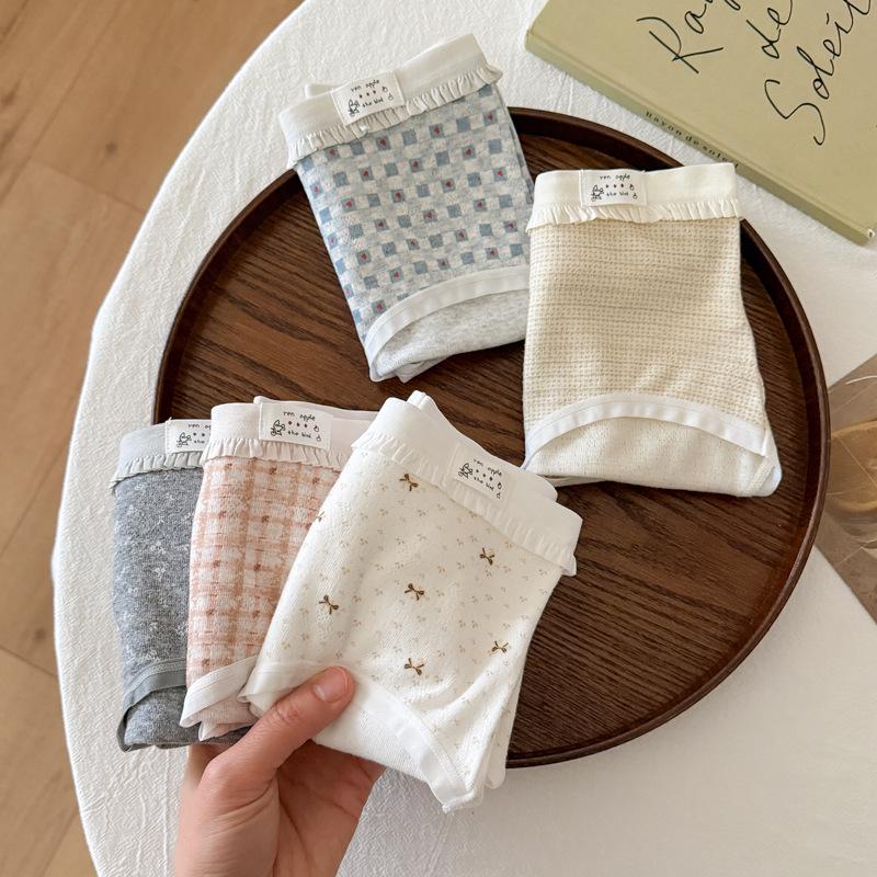 H8819 Lolita Floral Panties for Girls - Pure Cotton, Breathable, Antibacterial Crotch, Women's Briefs for Ages 10+