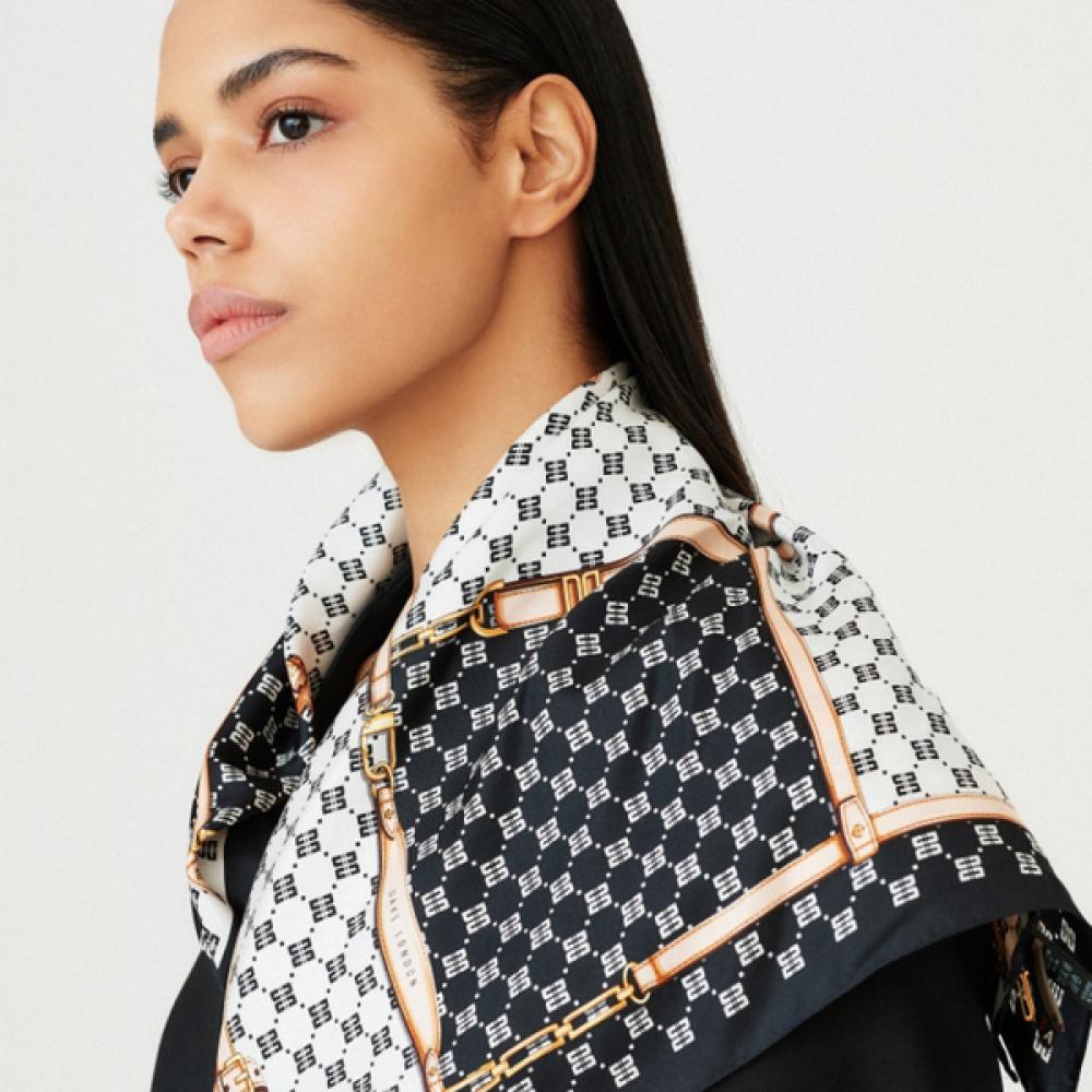 Daks Square Silk Scarf Black Dd Pattern Dcsc3e021 Single option