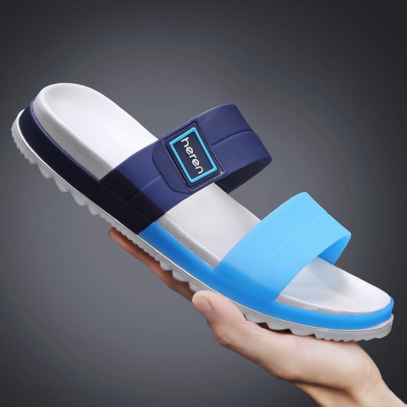 Men Slippers Outdoor Indoor Designer Summer Soft Black Slippers Men Thick Fashion Beach Platform Shoes Non-Slip Sandals
