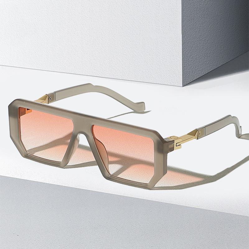 Timeless Retro Stylish High End Designer Style Travel Friendly Oversized Square Shaped Female Male For Both Women Sun Glasses