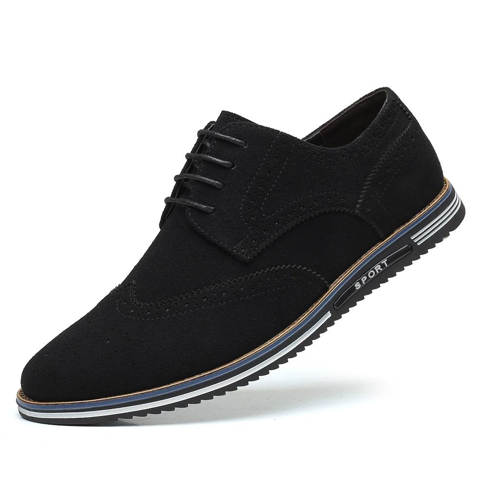 New 2025 Designer Men's Suede Leather Brogues Shoes Fashion Men Casual Daily Gentleman Leisure Shoes For Man