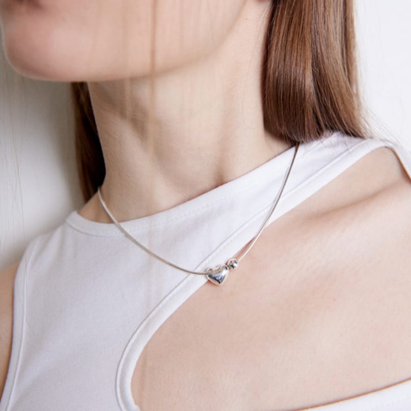 

emott Chubby heart ball Necklace FREE