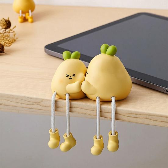 2 Pcs Cartoon Shelf Legs Funny Resin Sitter with Dangling Persimmon/Cat/Pear Figurine