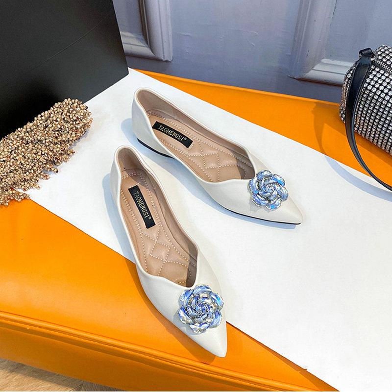 Fashion Flat Shoes for Women Spring and Autumn 2025 Pointed Toe Single French Soled Scoop Shoes Flower Flat Shoes Loafers Women