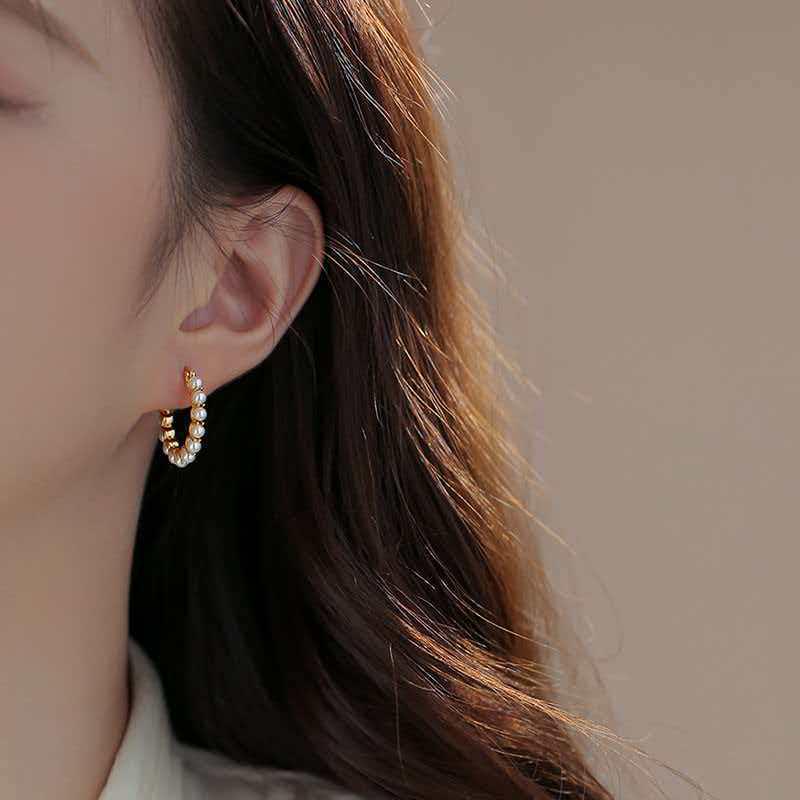 Korean Style Natural Freshwater Pearl Hoop Earrings - High-End, Simple, Small Earrings for Women